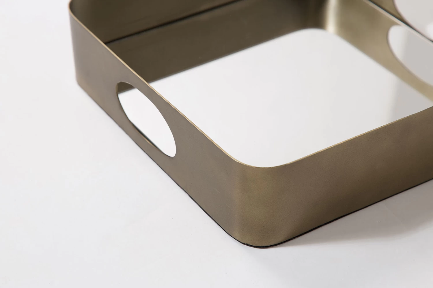 Anthology Jules Medium Tray 5 Anthology Jules Medium Tray - Image 3