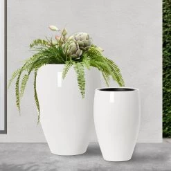 Aria Polystone 2 Piece White Tapered Planters With Liners Set