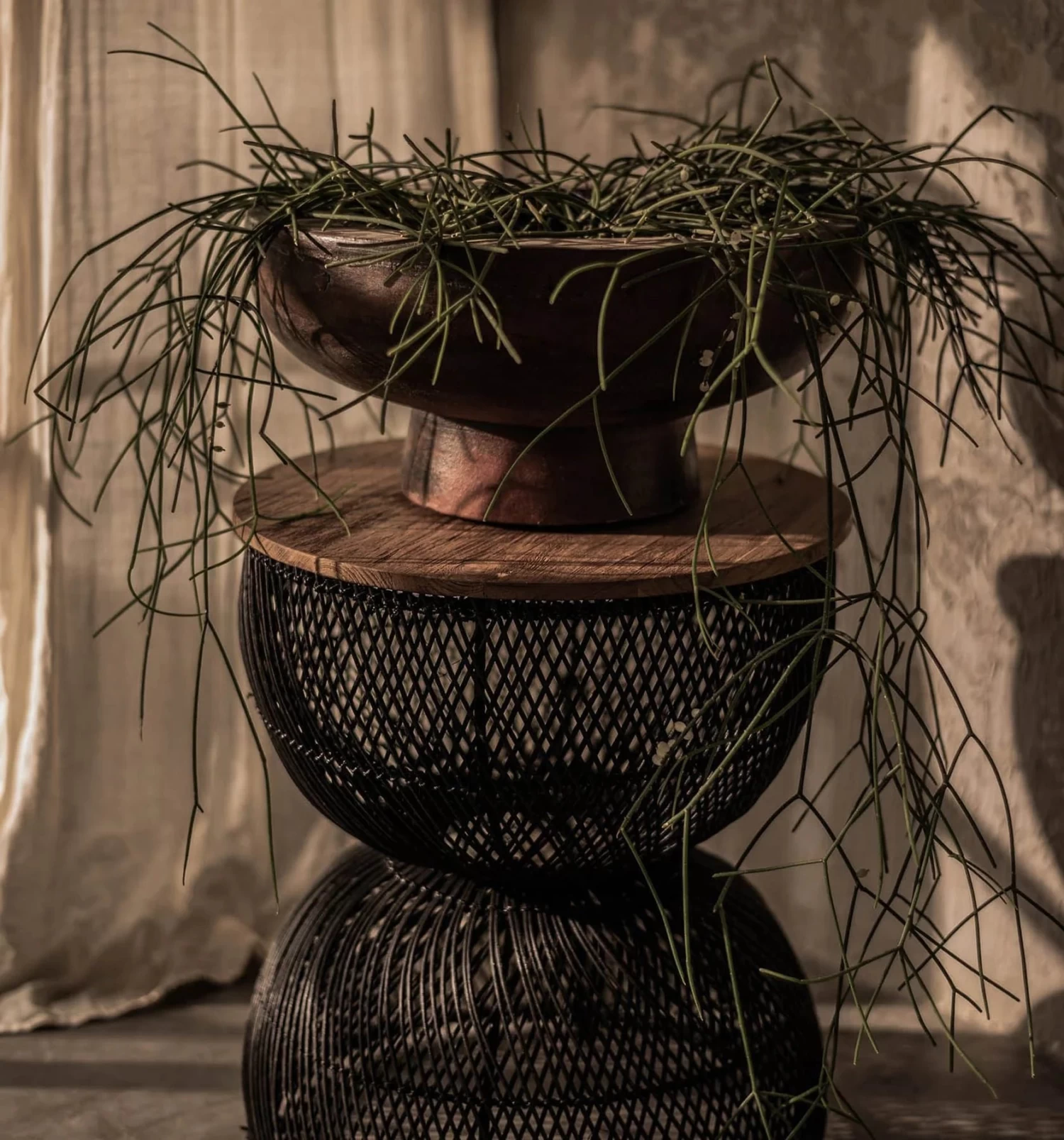 D-Bodhi Wave Side Table - Black 4 D-Bodhi Wave Side Table - Black - Image 2