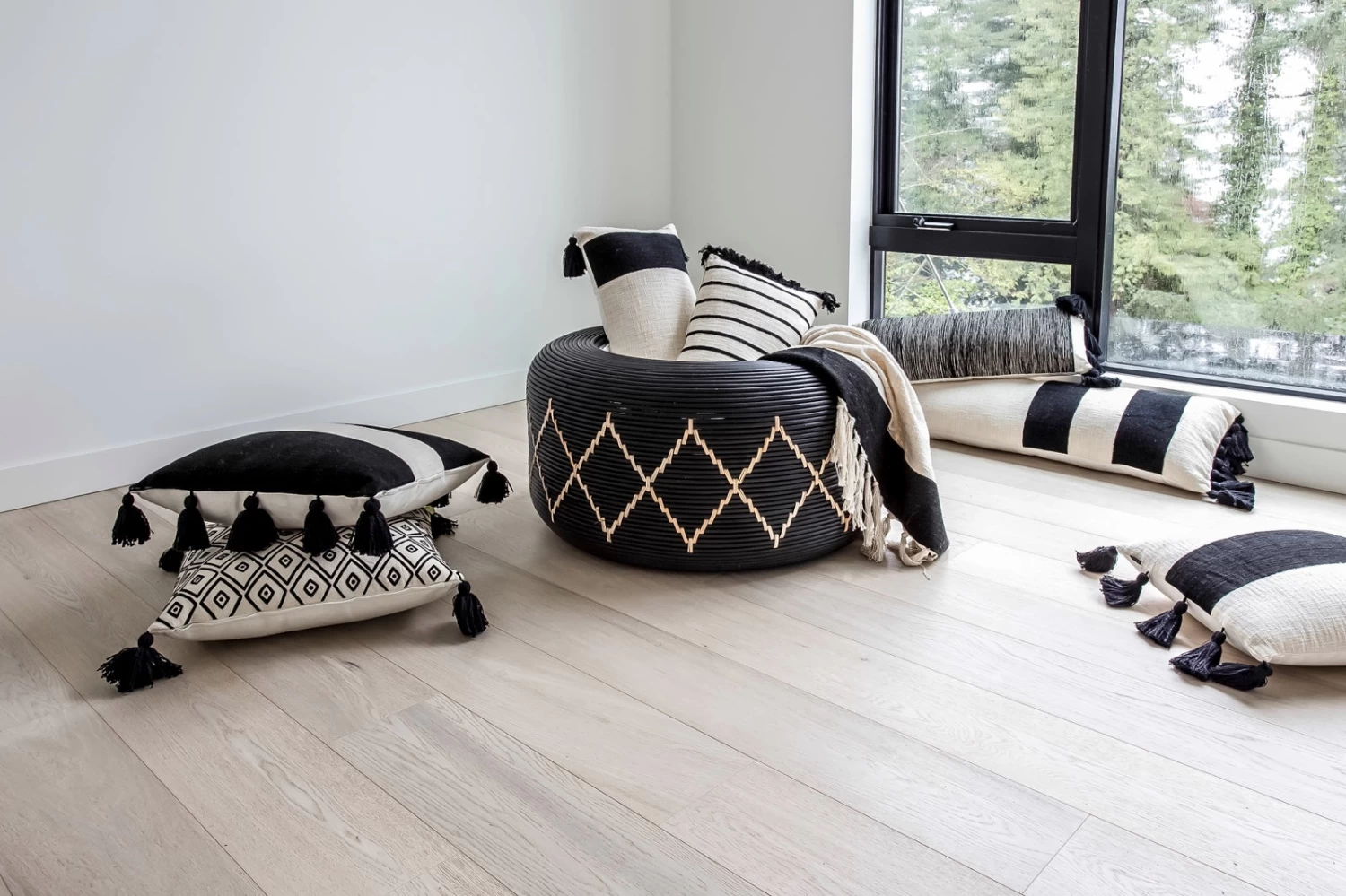 Freedom Cushion B 6 Freedom Cushion B - Image 4