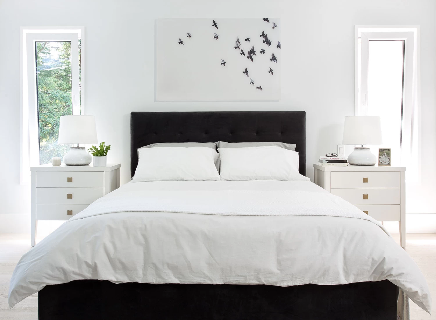 Katherine Accent Table – 3 Drawer Dresser – White 6 Katherine Accent Table – 3 Drawer Dresser – White - Image 4