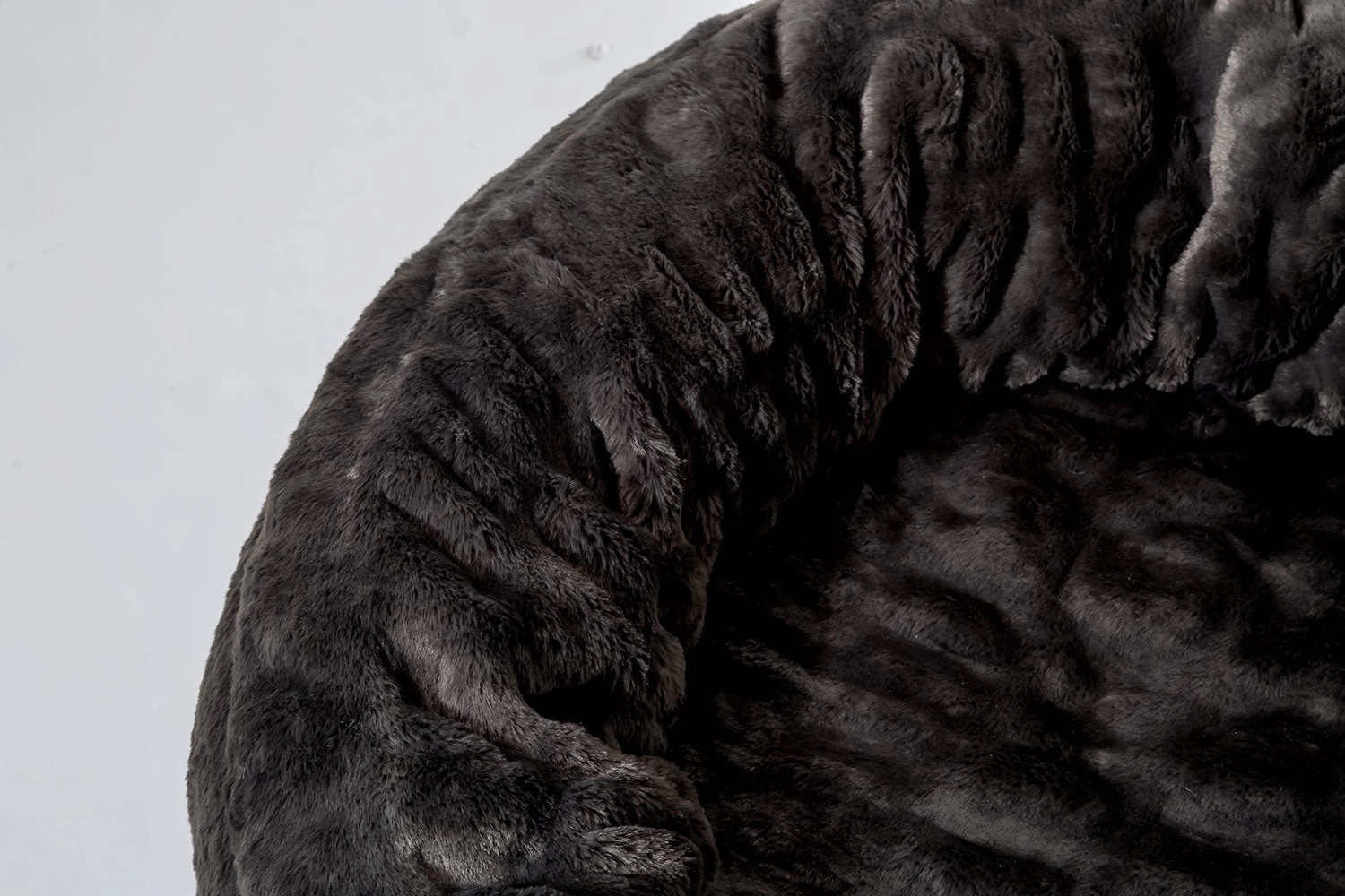 Frank’s Medium Cuddler – Smoke Grey 13 Frank’s Medium Cuddler – Smoke Grey - Image 11