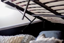 Daisy Double Storage Bed - Cream -Chic Furniture Shop storage mechanism 2 600421ef 7a40 4afd b010 0b32fe284e56